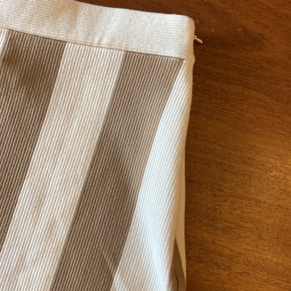 CLUB MONACO Ribbed Striped Pencil Skirt - Picture 3 of 6